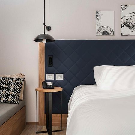 Hilton Garden Inn Padova City Centre Екстер'єр фото
