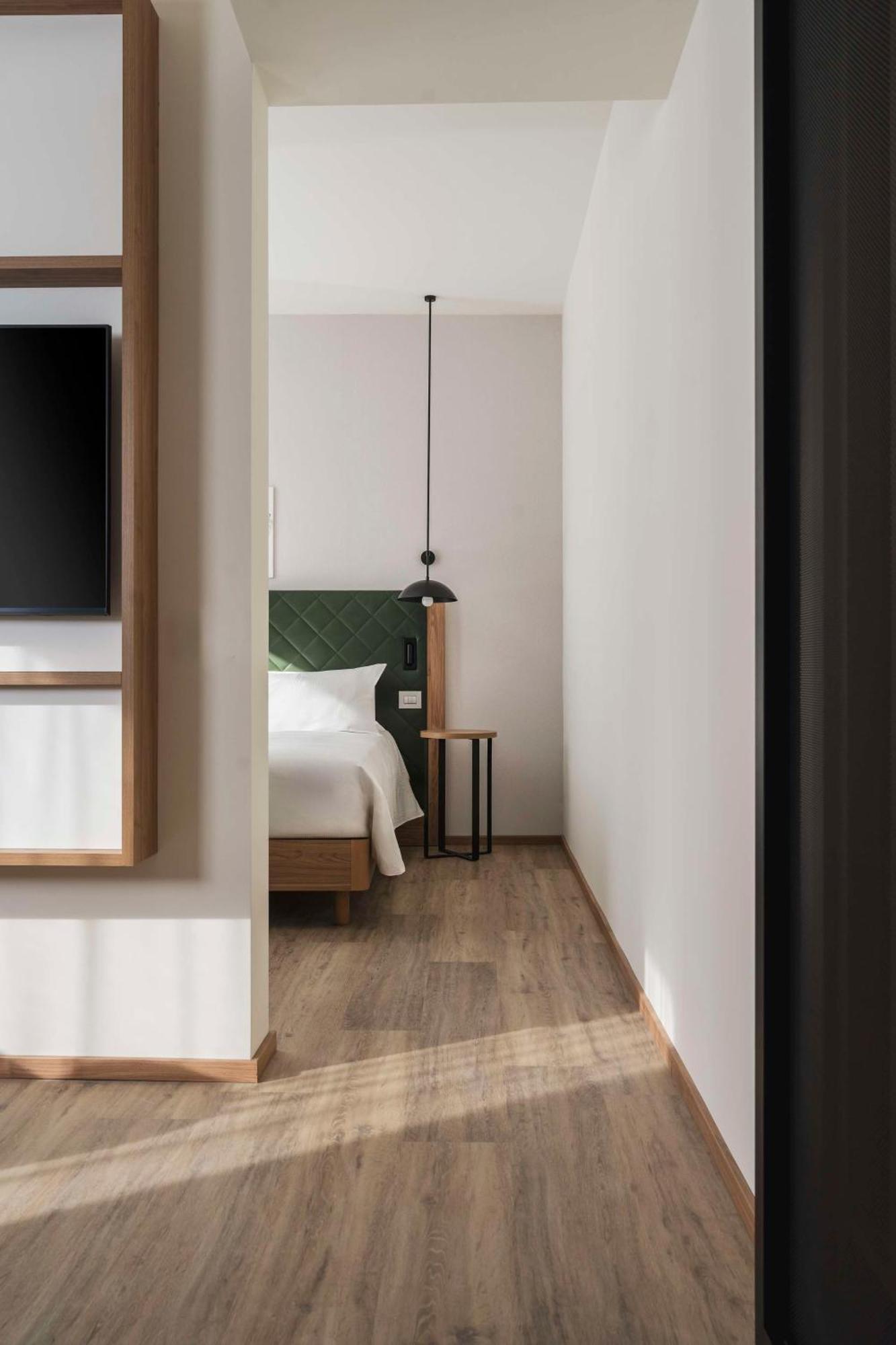 Hilton Garden Inn Padova City Centre Екстер'єр фото