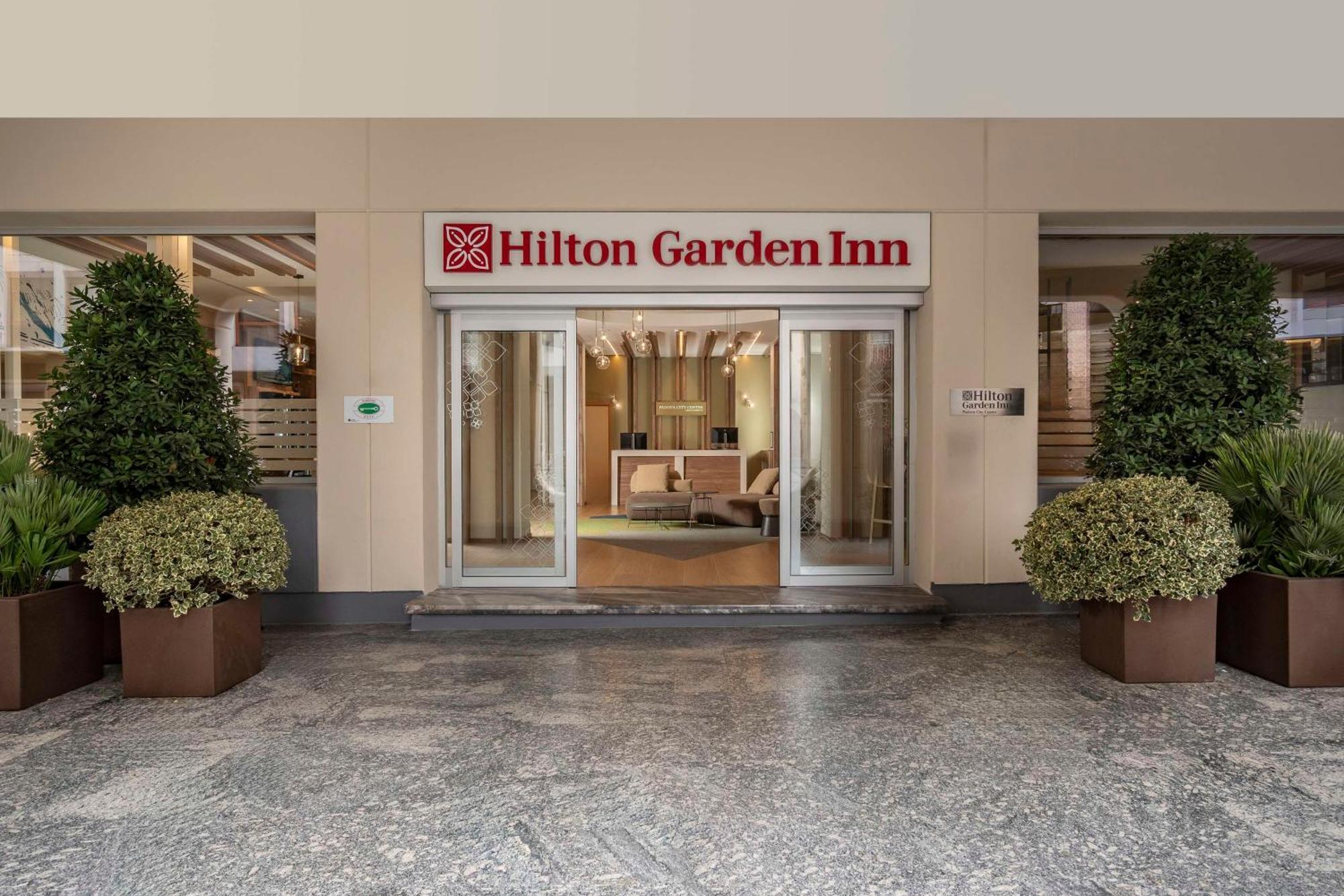 Hilton Garden Inn Padova City Centre Екстер'єр фото